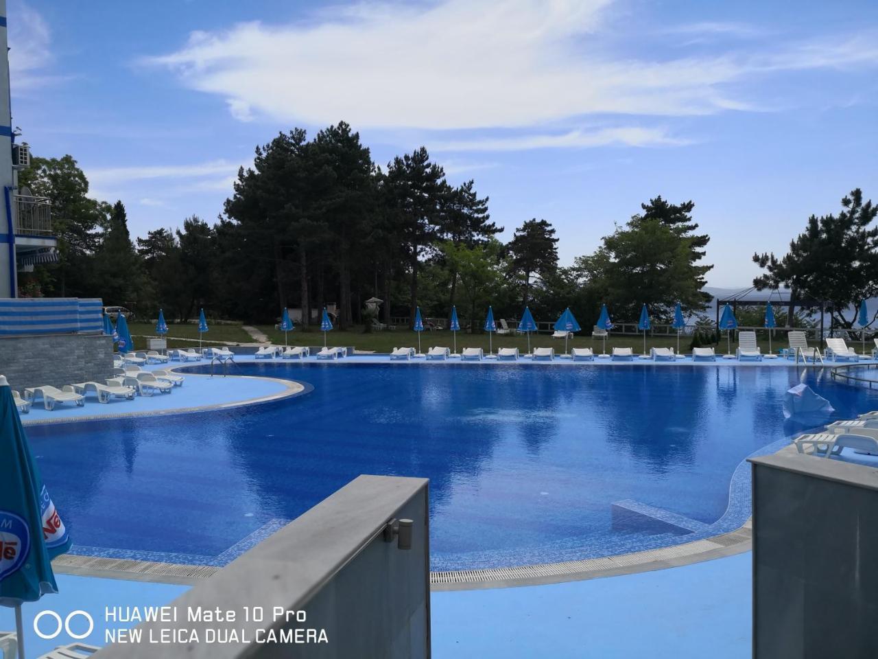 Blue Bay Palace Apart Complex เปาโมเรีย ภายนอก รูปภาพ